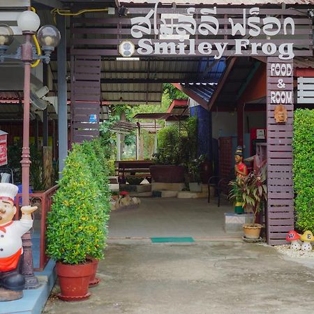 Smiley Frog Kanchanaburi Exterior foto
